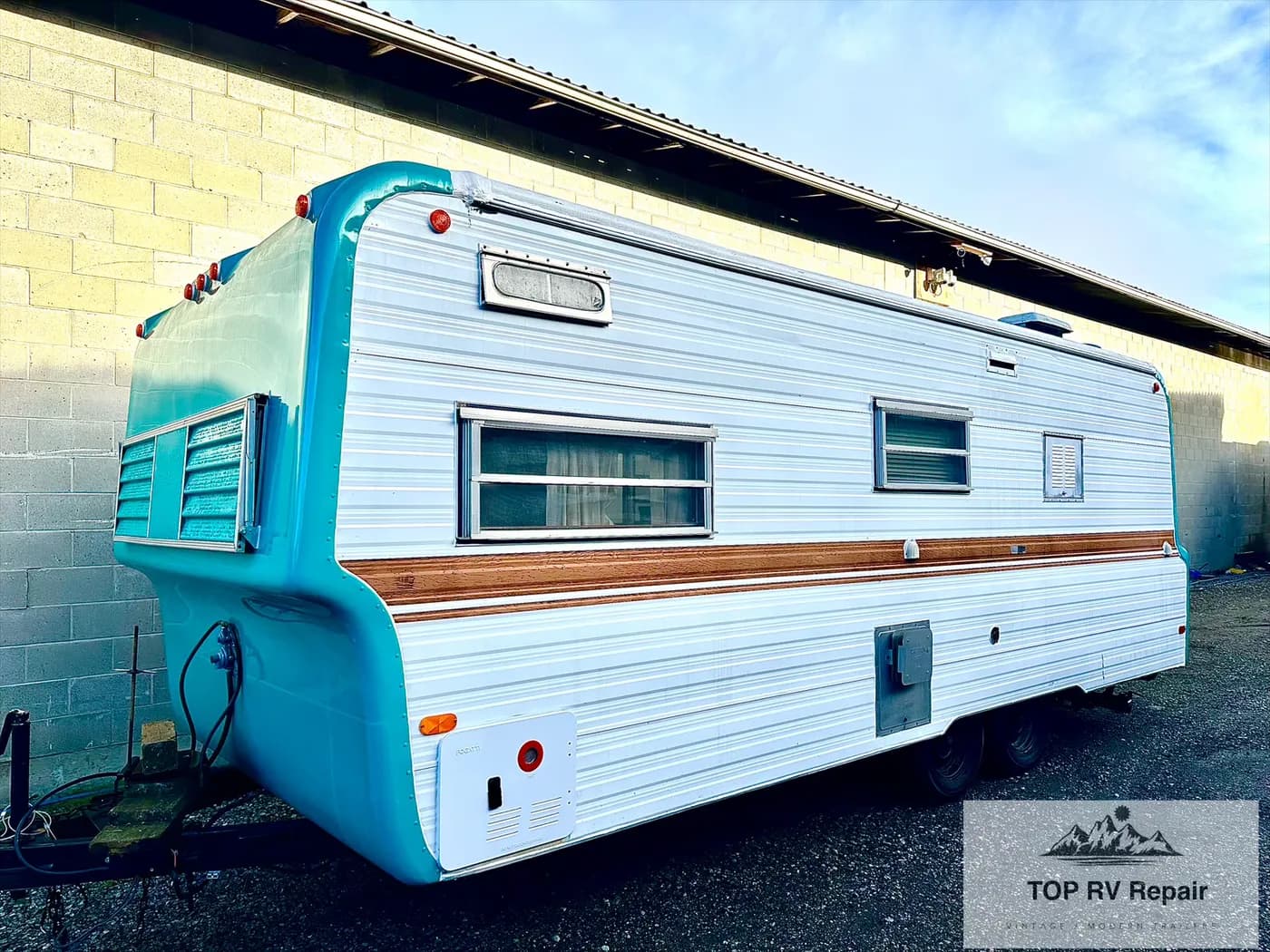 TOP RV Repair - Vintage / Modern trailer service